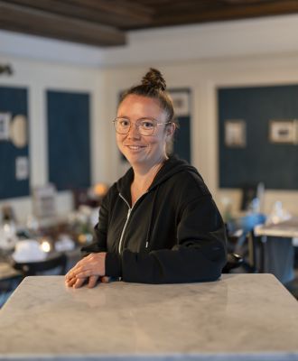 Jasmin_Meier_-_Gouvernante