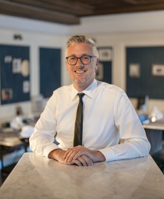 Yves_Isenschmid_-_Reservations_Manager